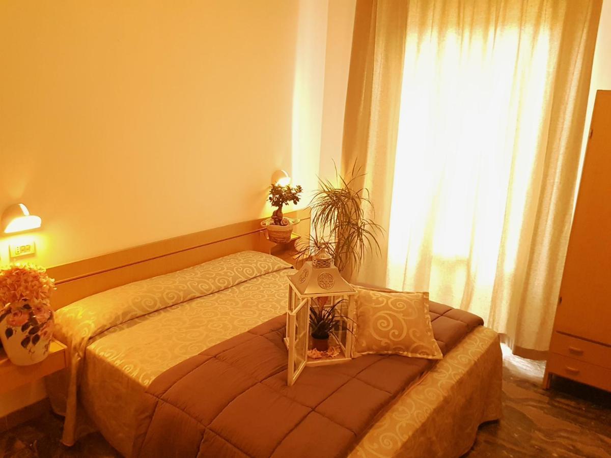 Hotel Romantica ريميني المظهر الخارجي الصورة