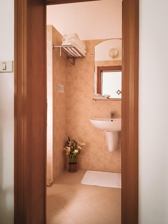 Hotel Romantica ريميني المظهر الخارجي الصورة