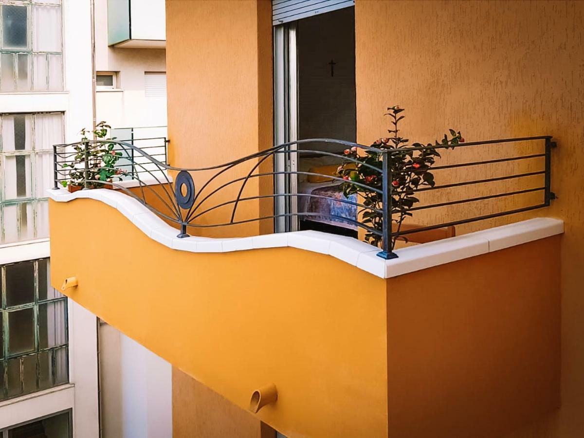 Hotel Romantica ريميني المظهر الخارجي الصورة